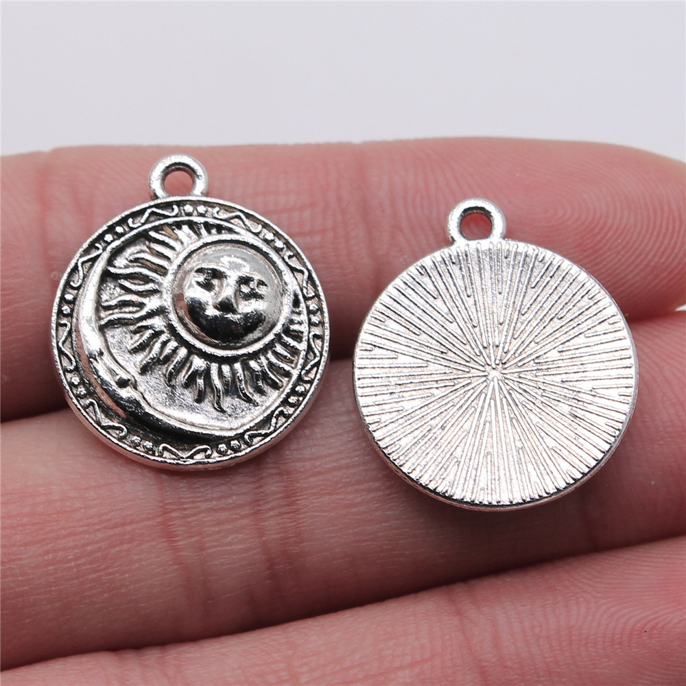 Vintage Fashion Theme - 4pcs 19x23mm Antique Silver Color Sun