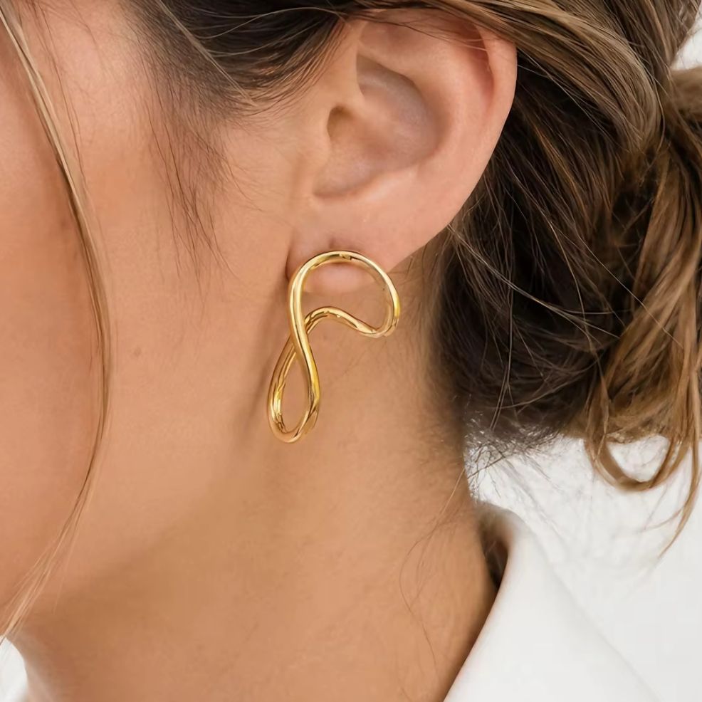 Vintage Fashion Theme - Gold Geometric Twisted Hoop Earrings For
