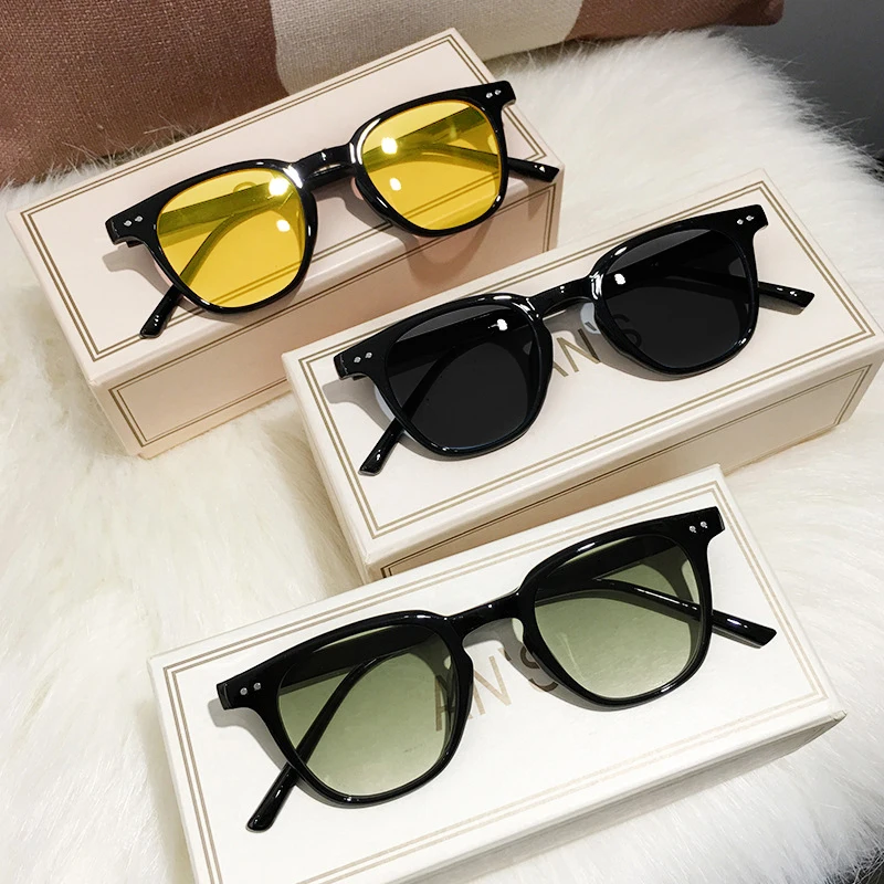 Vintage Square Sunglasses Unis - Vintage Fashion Brands review and price