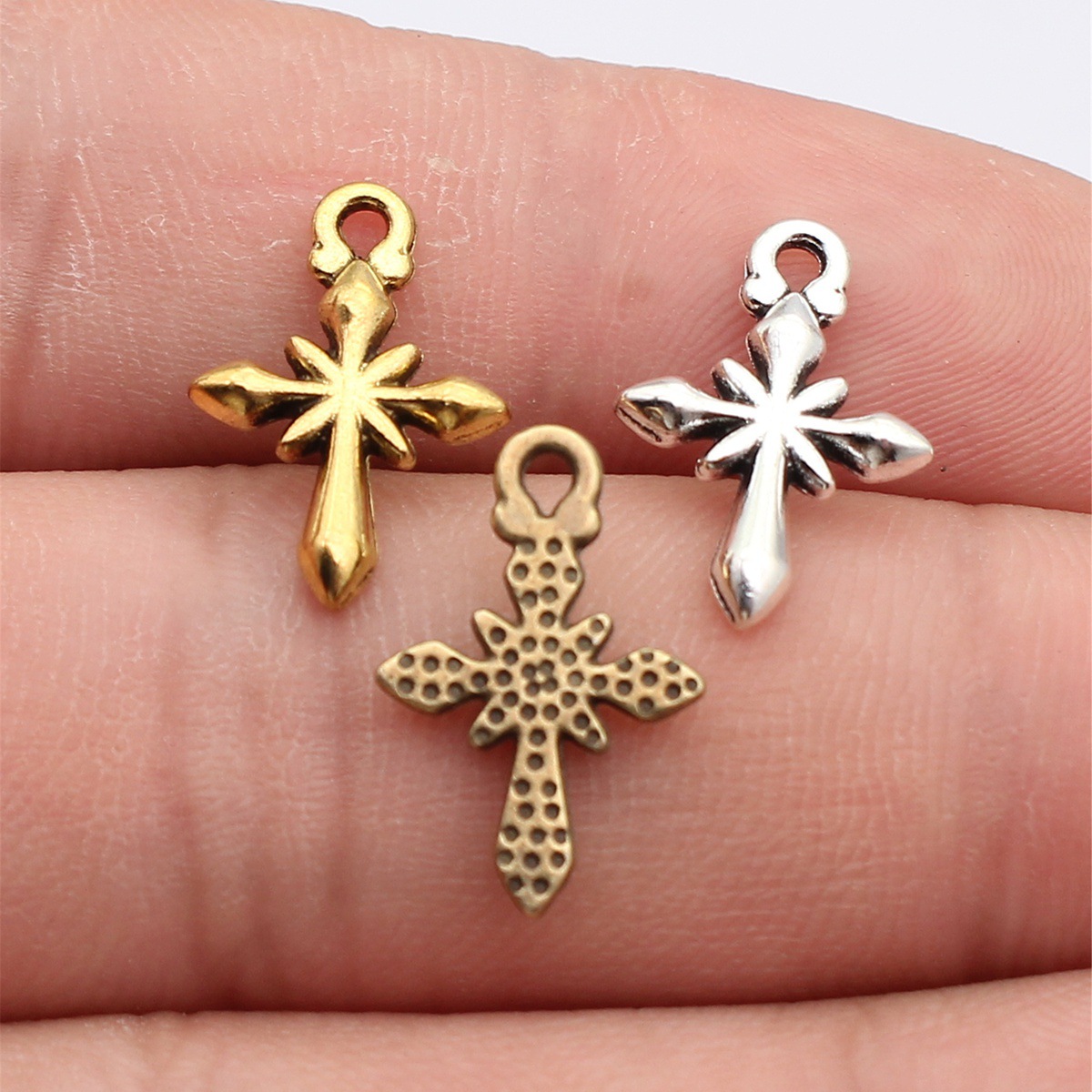 WYSIWYG 40pcs 18x12mm 3 Colors - Vintage Fashion Theme review and price